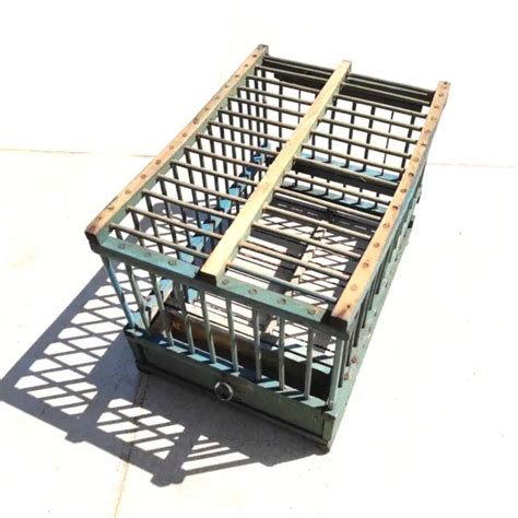 CAGE A OISEAUX EN BOIS Couleur BLEU ANCIENNE Et PETITE EUR 35 00