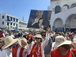 PDL Marche de protestation pour clamer le rejet du référendum sur la