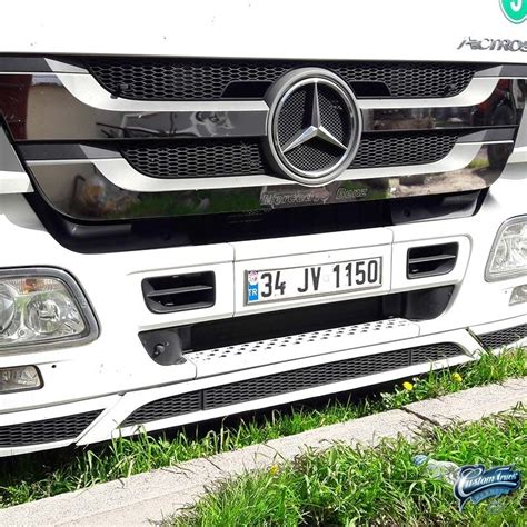 Grille calandre Mercedes Actros MP3 en inox chromé Accessoire en Ac