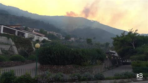 Cronaca Meteo Sicilia Messina Ancora Incendi Fiamme A Contrada