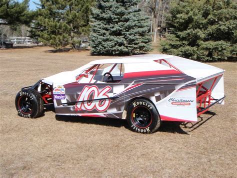 Dirt Modified With Race Car Wrap Graphics