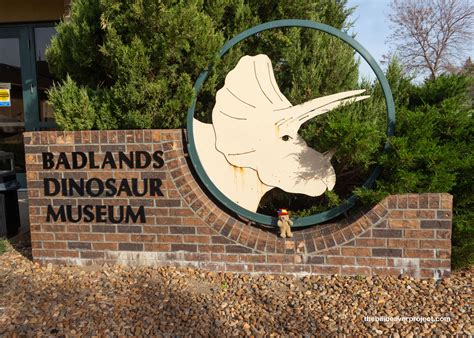 Badlands Dinosaur Museum! - The Bill Beaver Project