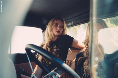 Amber Davis Nude OnlyFans Leaks Fappening Page 3 FappeningBook