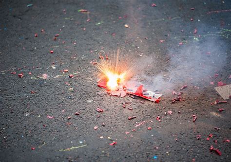 La Ciencia De Los Colores Detr S Del Espect Culo De Fuegos Artificiales