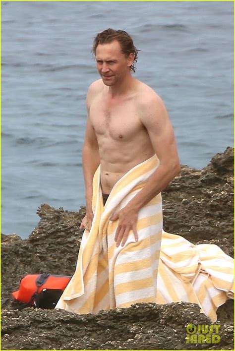 Tom Hiddleston Shirtless