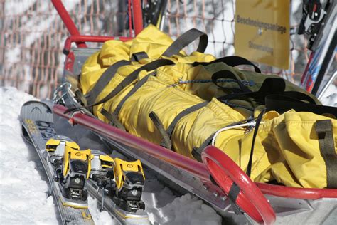 In Den Skigebieten In Tirol Und Vorarlberg Zahlreiche Skiunf Lle Am