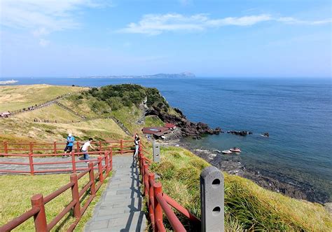 Unveiling The Majestic Beauty Exploring Seongsan Ilchulbong Discover