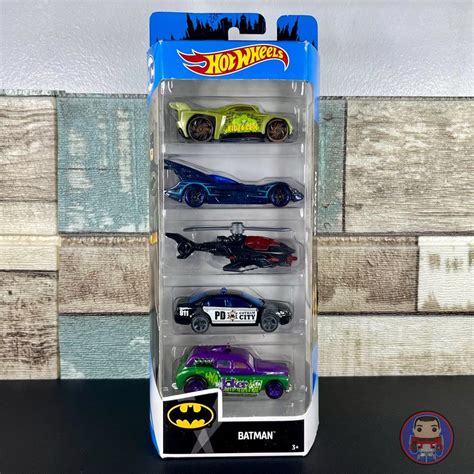 Pack Batman Hot Wheels - Hot Wheels Batman 5-Pack 1:64 Scale Diecast Model Cars, Hobbies & Toys ...