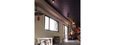 Izabel Goulart S Trx Workout Routine In Gifs Trx Trx Workouts Trx