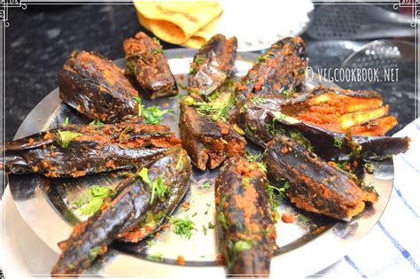 Stuffed Brinjal Dry Curry Gutti Vankaya Podi Koora