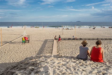 The Beach and the Time Installation / gru.a | ArchDaily