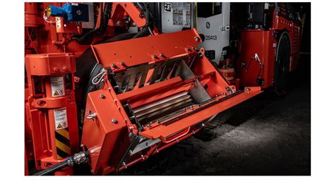 Rod changer for underground drills