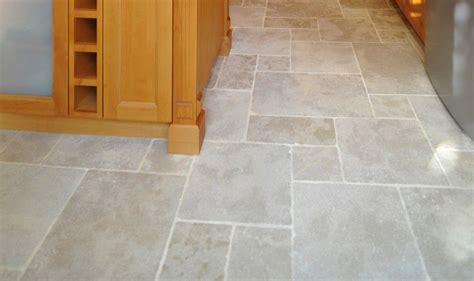 Carrelage Mera Beige En Pierre Naturelle Calcaire Clair Nombreux