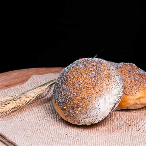 Zachte Witte Maanzaadbollen Bakkerij Kalkdijk