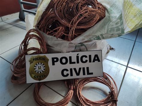 Polícia Civil apreende 48 quilos de fios de cobre em depósito em