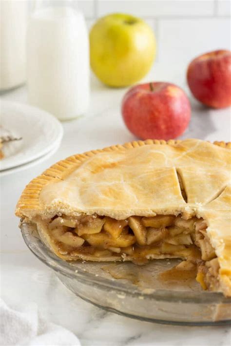 Classic Double Crust Apple Pie Valeries Kitchen