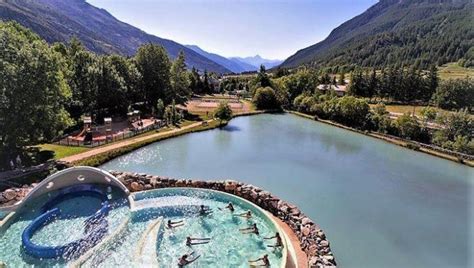 Eaux Chaudes Naturelles Sources Pour Se Baigner Toute L Ann E