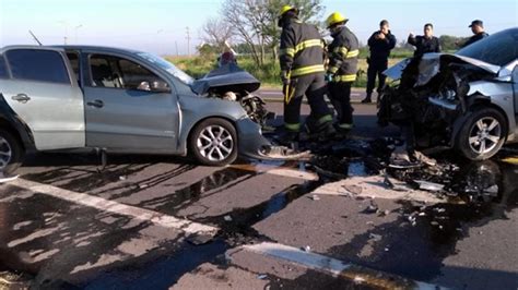 Dos Autos Colisionaron De Frente En La Autov A Diario San Francisco