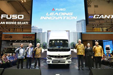 Mitsubishi Fuso Pamer Kendaraan Ramah Lingkungan Otobisnis Id