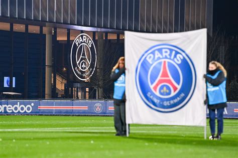 Mercato Le Psg Re Oit Un Appel Du Pied L Tranger Le Sport