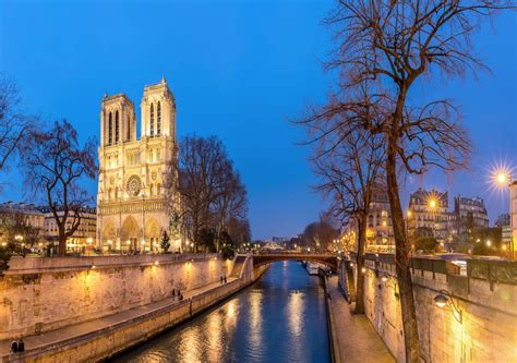 Suenan Por Primera Vez Las Campanas De La Catedral De Notre Dame Desde