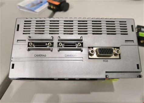Omron ZFX-C25 PHOTOELECTRIC SENSORS 2-CAMERA CONTROLLER PNP PLC ...