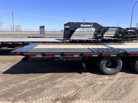 Diamond C Fmax Equipment Trailer Equipment Flat Deck Trailers