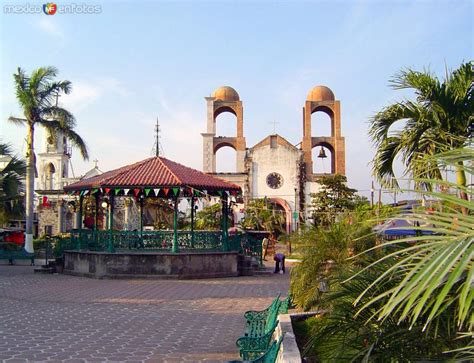 Plaza Principal Y Parroquia De San Blas San Blas Nayarit