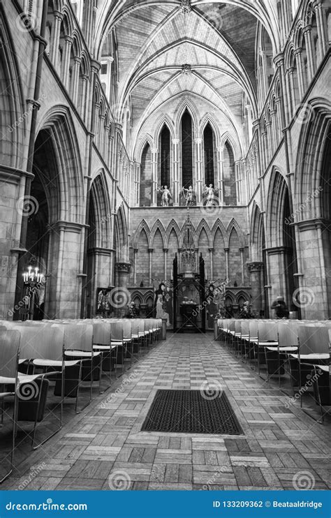 Interior View of Southwark Cathedral in London, UK Editorial ...