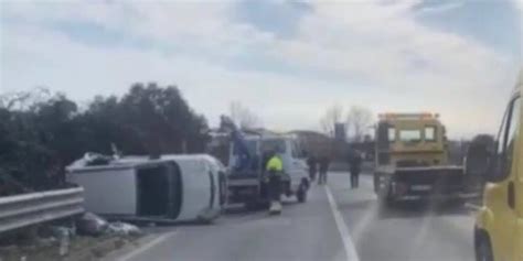 Tragedia A Casoria Incidente Stradale Tra Due Auto Morto Imprenditore