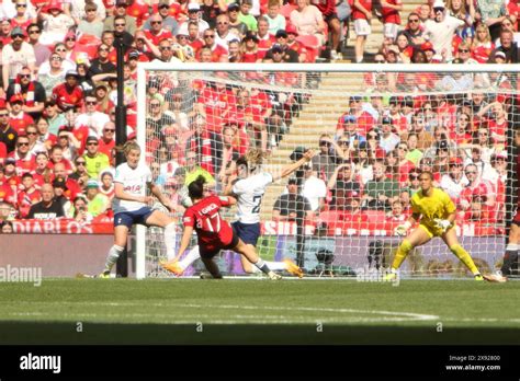 Adobe FA Women S Cup Final Manchester United Women V Tottenham Hotspur