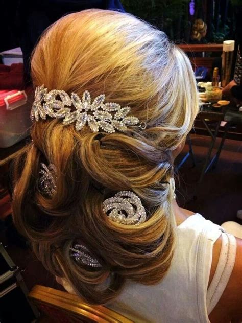 Pin Von Gary Merlino Auf Wedding Updos Friseur