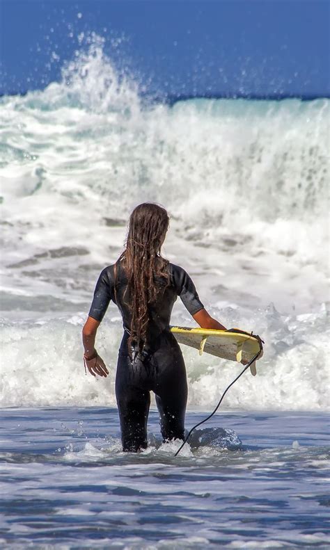 Pin De Juliette Magaud Em Vacances Em Surfistas Femininas