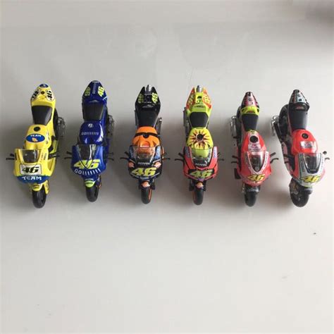 Valentino Rossi MotoGP Championship 2003 Bike Collection 1 18 Honda