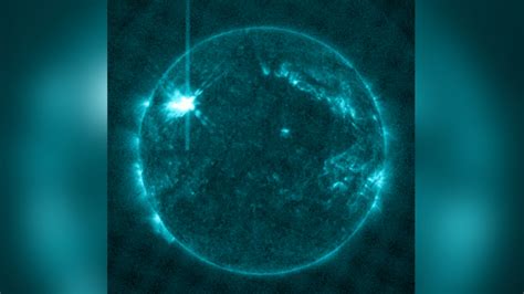 Solar flare effect on cellular network outage ‘unlikely,’ NOAA says ...