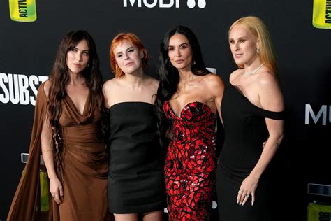 Demi Moore is a mom of 3: Meet her daughters - ABC News