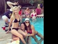 Naked Angela Kinsey Added 07 19 2016 By Groucho