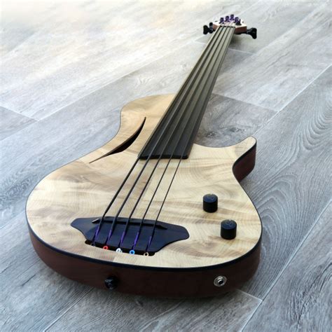 Shuker Bass Guitars Handcrafted Bass And Electric Guitars