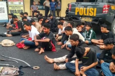 Polisi Ringkus 46 Anggota Geng Motor Yang Diduga Akan Tawuran Antara News