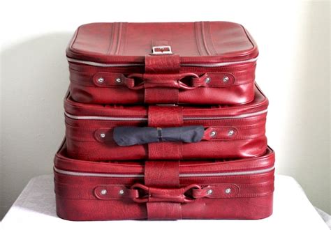 Set Of 3 Red Suitcase Nesting Suitcases New Vista Gem