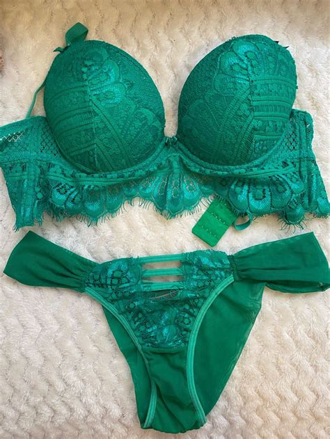 Conjunto Lingerie Verde Bandeira Bojo E Aro Fruit De La Passion