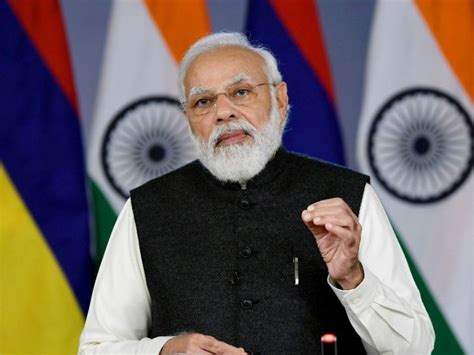 Pm Modi Instructs Bjp Mps To Reach Out To Muslim Women During Raksha