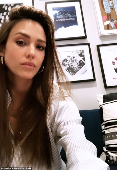 Jessica Alba Selfie Telegraph