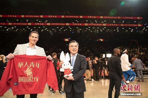 NBA布鲁克林篮网队举办中国兔年春节赛活动-中国侨网