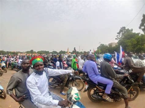 Burkina des citoyens en colère manifestent contre les Nations unies