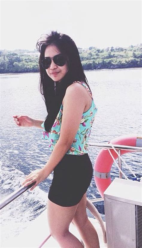 Hot Sexy Putri Titian Bikini Pics