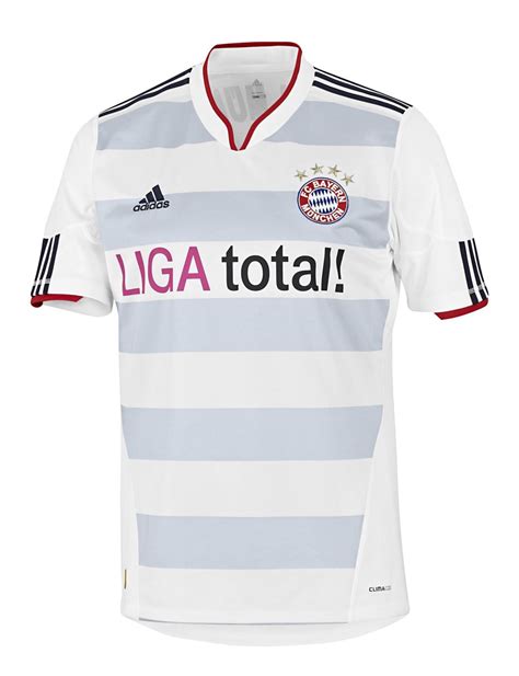 Bayern München 2011 12 Away Kit