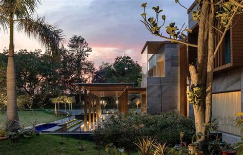 This Vasant Kunj Farmhouse Is Perfectly Aligned With Modern Aesthetics