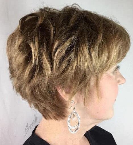 Short Haircuts Hairstyles For Over 60 Round Face Wavy Haircut