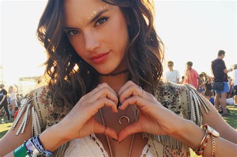 Der perfekte Bikini für kleine Brüste GALA de